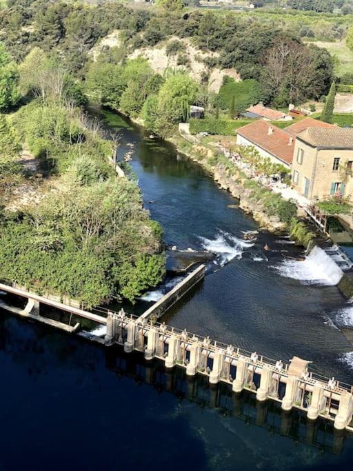 La Calade Apartment L'Isle-sur-la-Sorgue Bagian luar foto